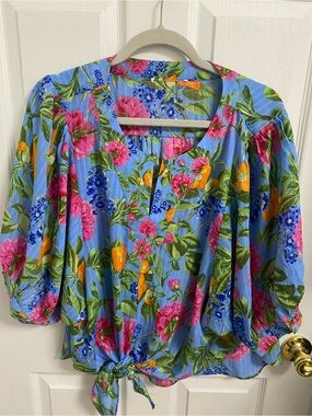 Periwinkle blue and pink flowered v neck blouse size xl tie front